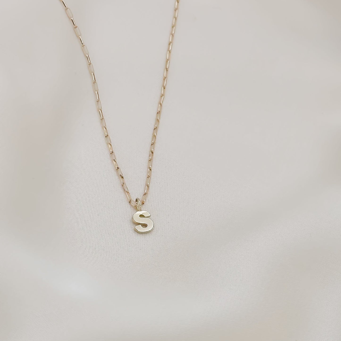 14k Dainty Link Initial Necklace